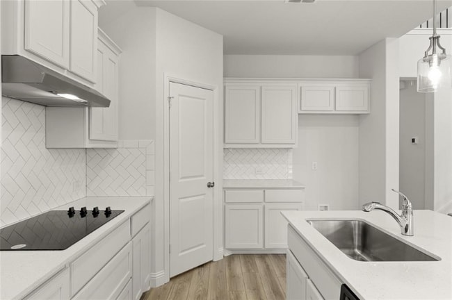 Building Photo - 625 Presidio St