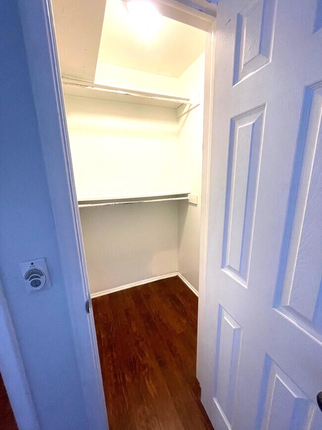 master walk in closet - 6604 S Mascotte St