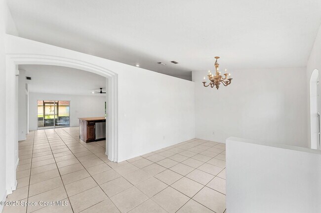 Building Photo - 268 Fitchburg St SW