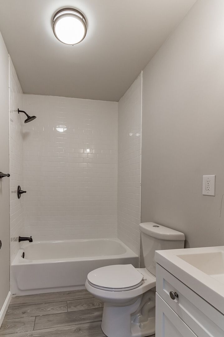 Building Photo - 5628 Broomall St