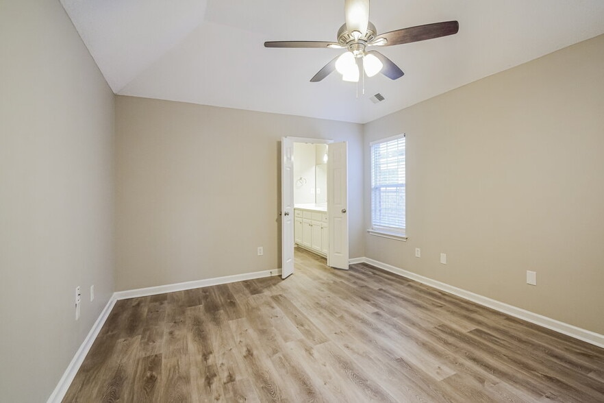 Building Photo - 2943 Dawkins Ct