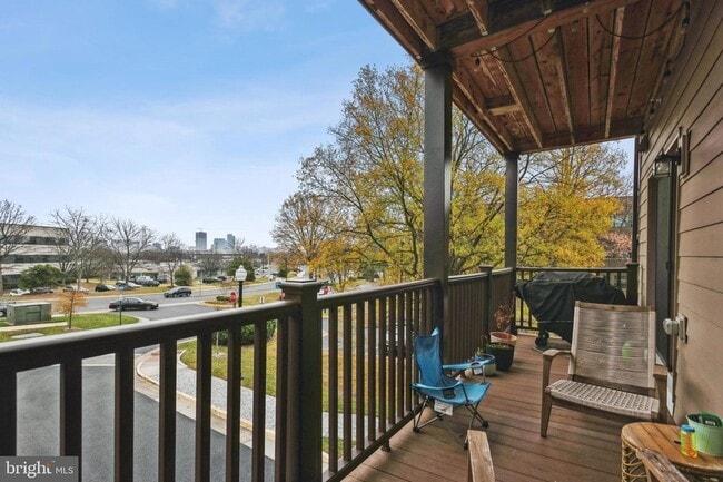 Building Photo - 55 Silverway Dr