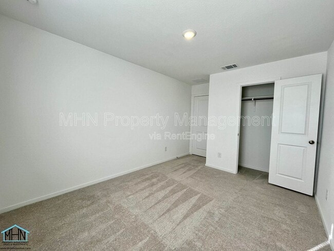 Building Photo - 12931 Kathleen St