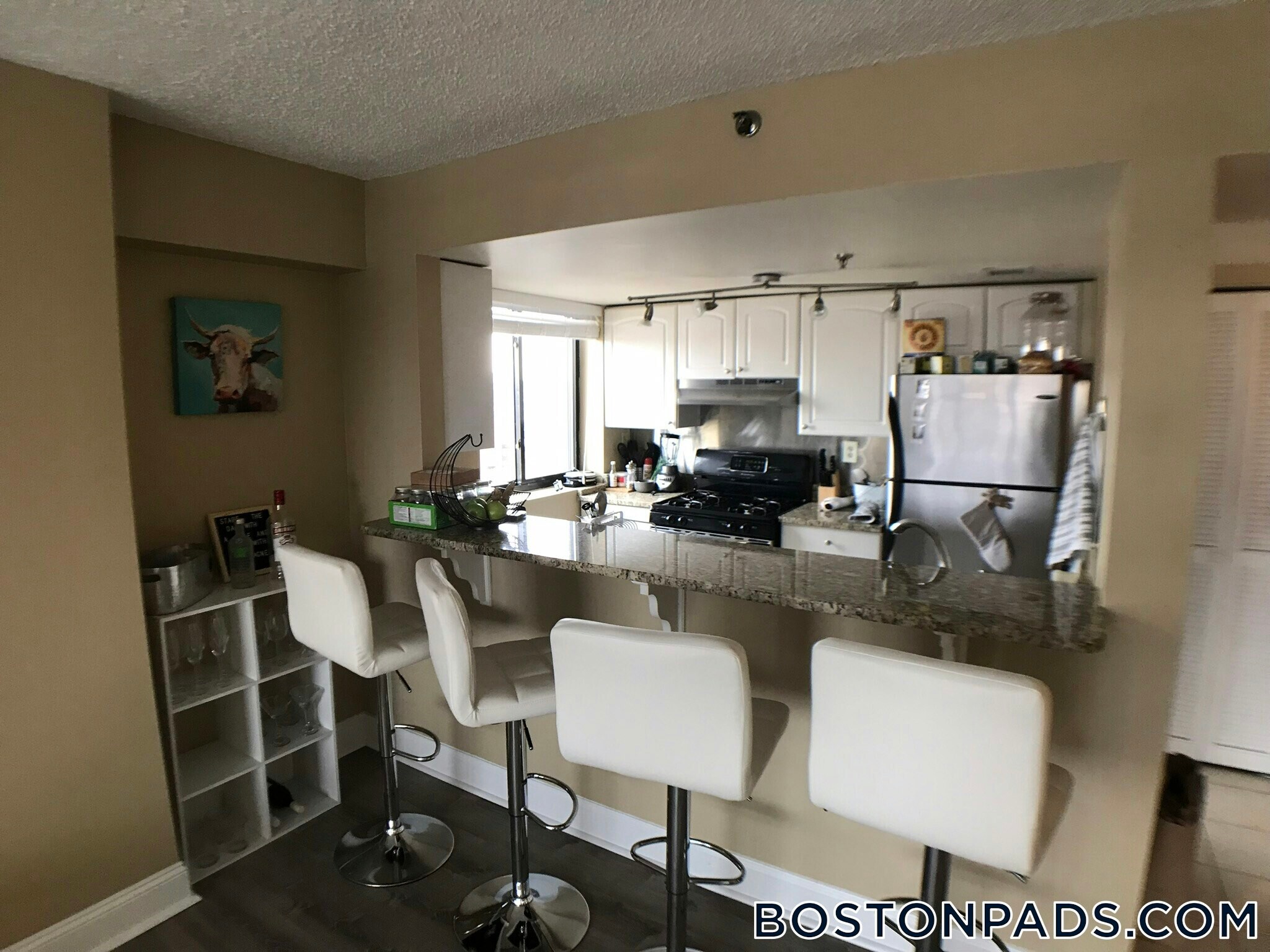 Building Photo - 15 N Beacon St