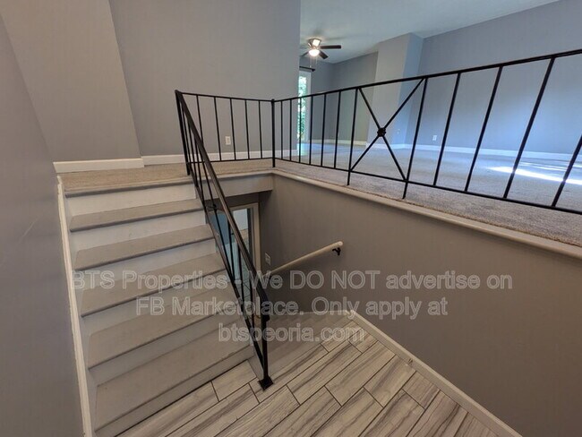 Building Photo - 5926 N Tampico Dr