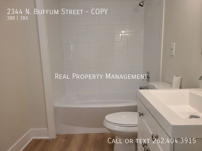 Building Photo - 2344 N Buffum St