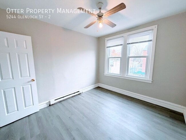 Building Photo - 5244 Glenloch St