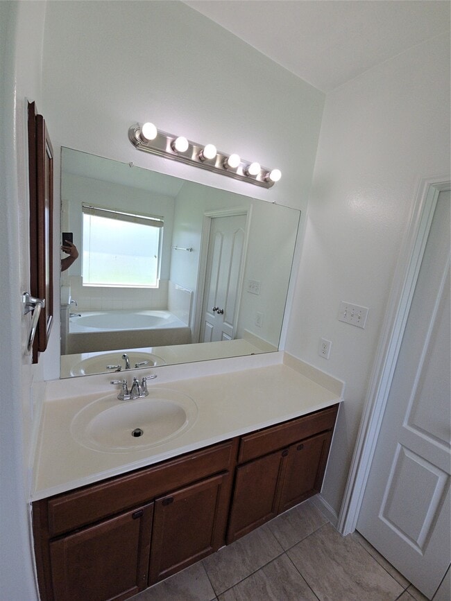 Building Photo - 1306 Squire Dr