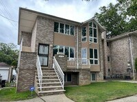 Building Photo - 15-55-55 200th St