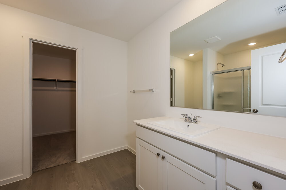 Building Photo - 2233 Crested Saguaro St