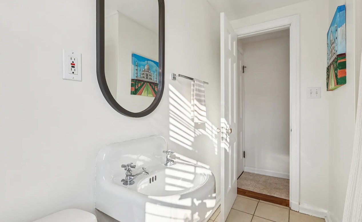 Building Photo - 3653 Winchell Rd