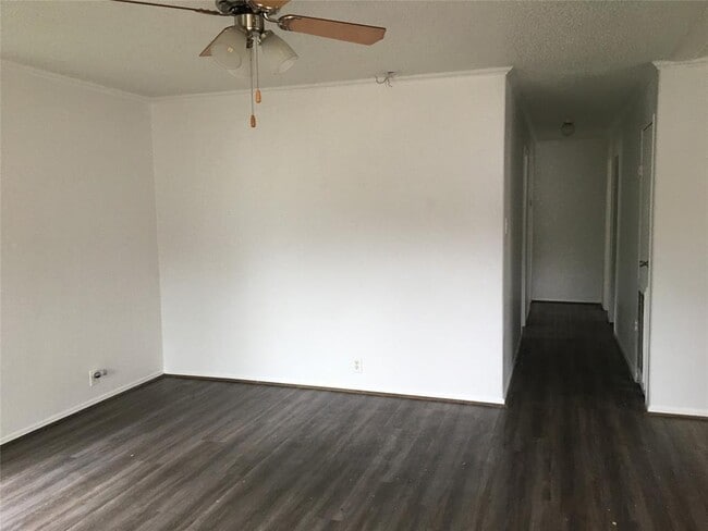 Building Photo - 11811 Greensbrook Forest Dr