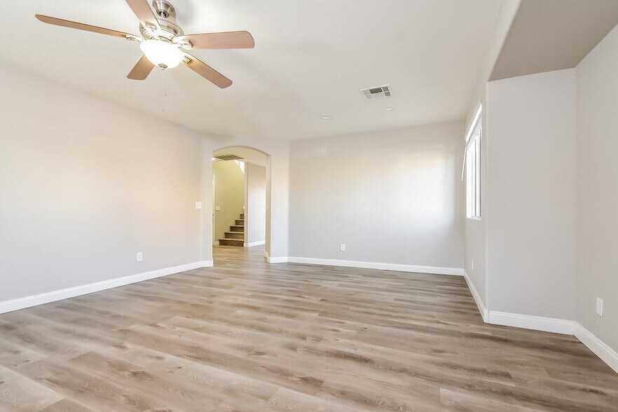 Building Photo - 10517 Silver Cholla Ct