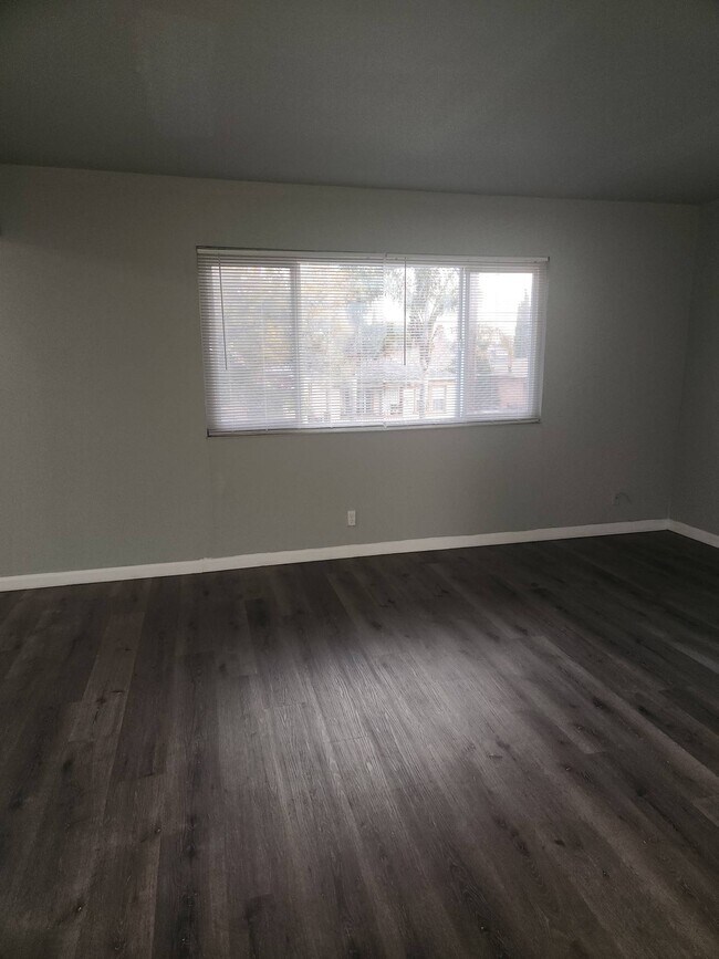 Building Photo - 2015 82nd Ave