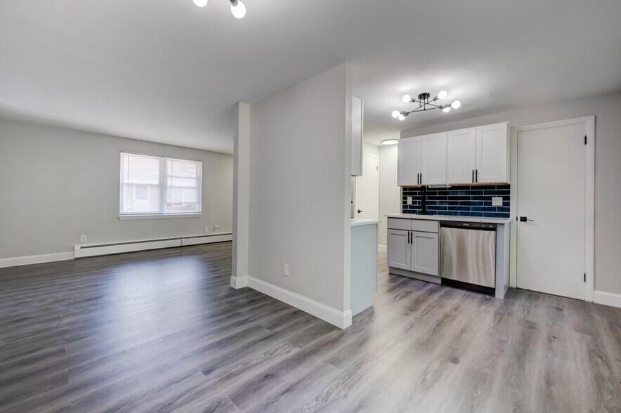 Building Photo - 20 Howard St