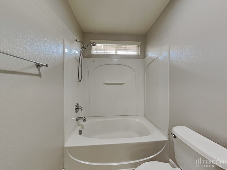 Building Photo - 6625 S Latour