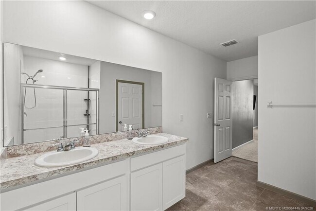 Building Photo - 10760 SW Cremona Way