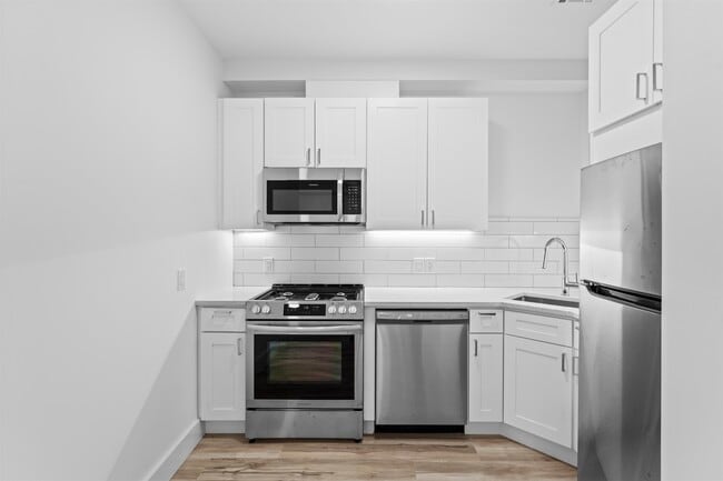 Building Photo - 2505 Central Ave