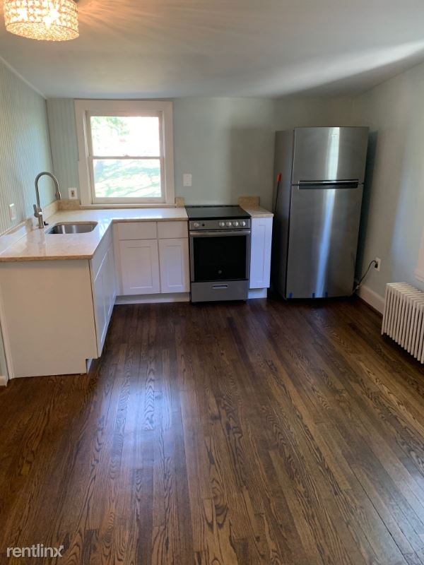 Building Photo - 206 Loudoun St SW