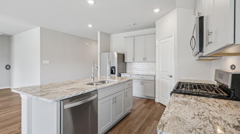 Building Photo - 2120 Rannoch St