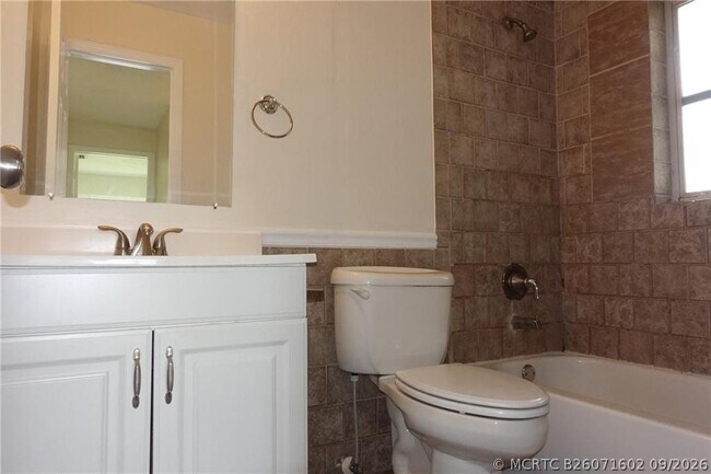 Building Photo - 10838 Winding Creek Way