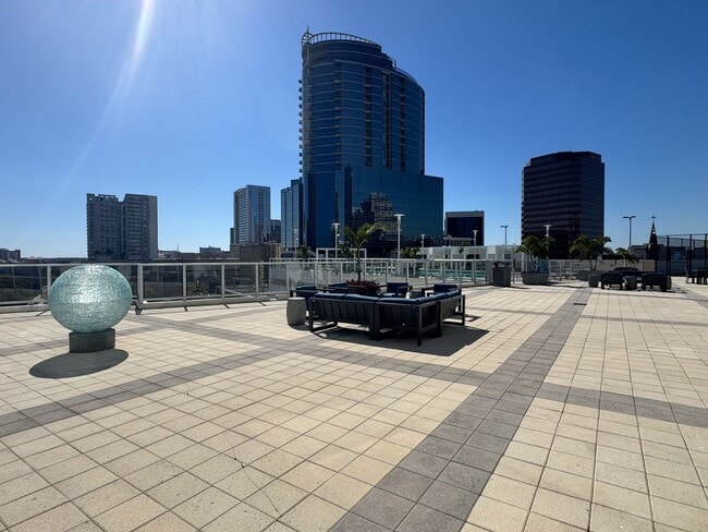 Building Photo - The Vue - Downtown Luxury High Rise