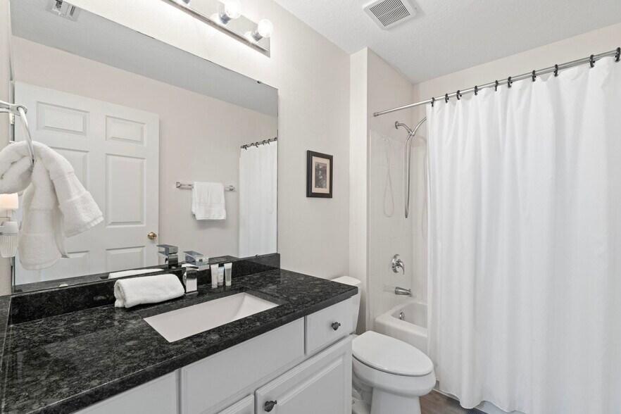 Building Photo - 225 Atlantis Cir