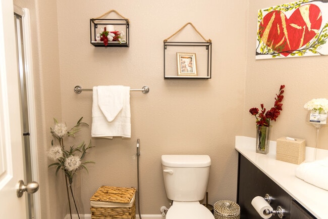 Building Photo - 617 Copper Ridge Way