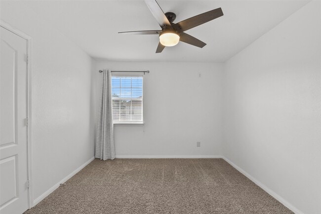 Building Photo - 16727 Summer Cypress Ct