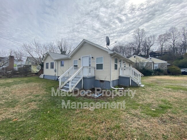 Building Photo - 5472 Riverview Dr