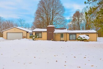 Building Photo - Stirling