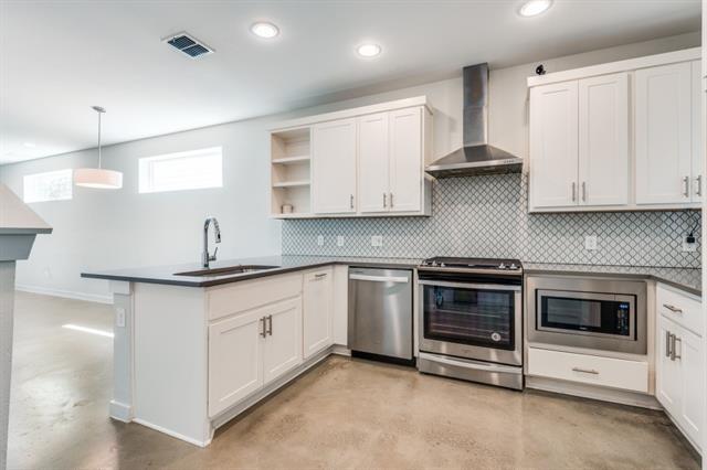 Building Photo - 1155 Crownview Ln