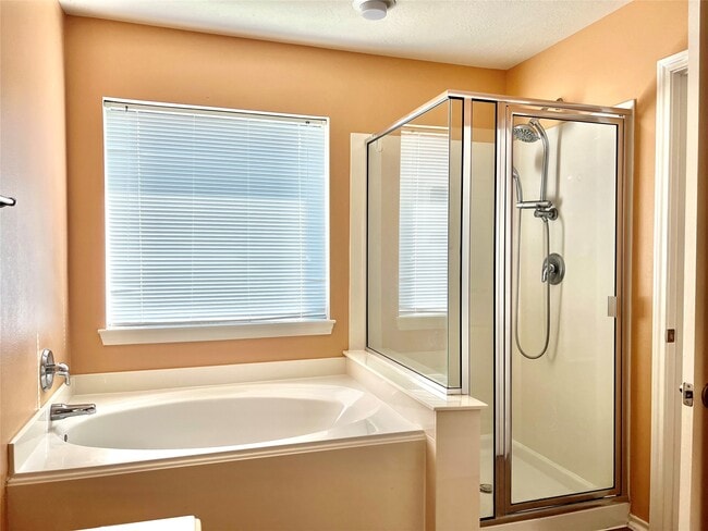 Building Photo - 12414 Jasmine Brook Ln