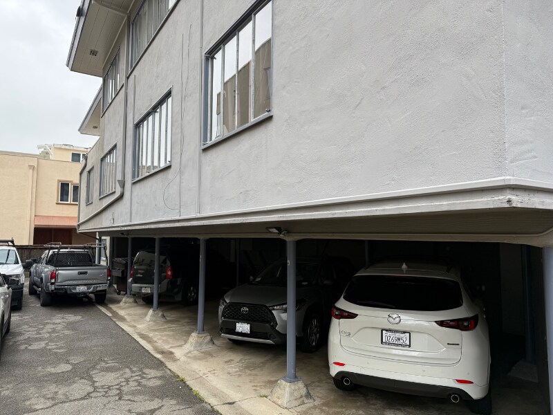 Building Photo - 2480 Virginia St