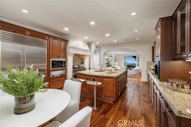 Building Photo - 8 Night Sky