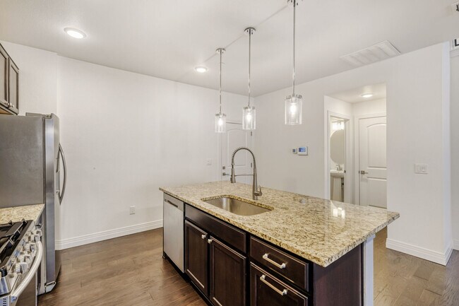 Building Photo - 1773 Spring Water Pt