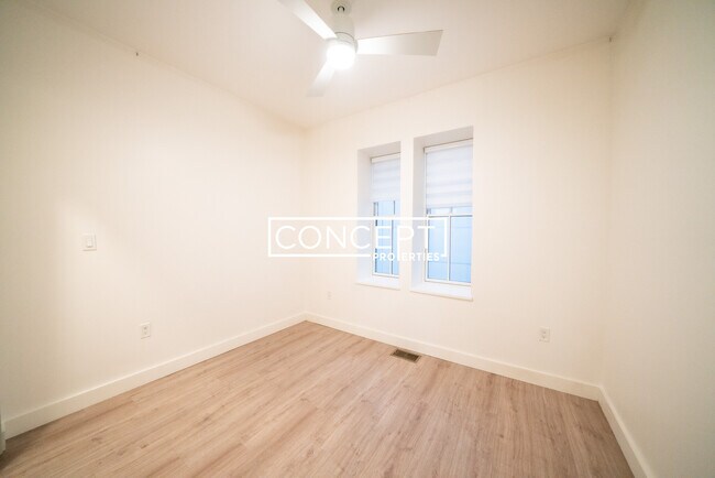 Building Photo - 1474 Tremont St