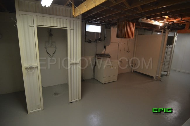 Building Photo - 401 31st St NW