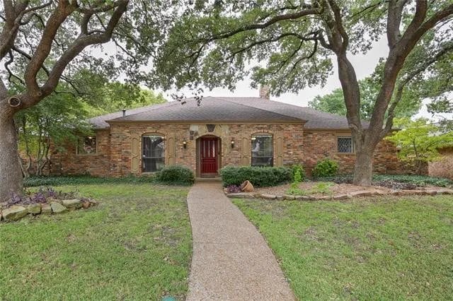 Building Photo - 2403 Blue Cypress Dr