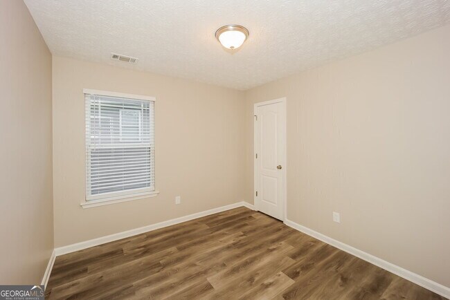 Building Photo - 1417 Arbor Pl Dr