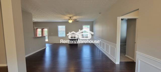 Building Photo - 996 Maple Leaf Dr