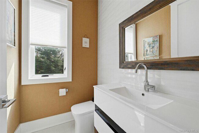 Building Photo - 43 Smugglers Path