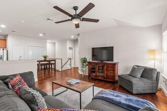 Building Photo - 1900 Scofield Ridge Pkwy