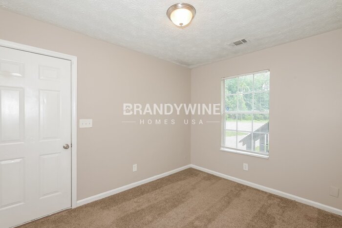 Building Photo - 6575 Smoke Ridge Dr