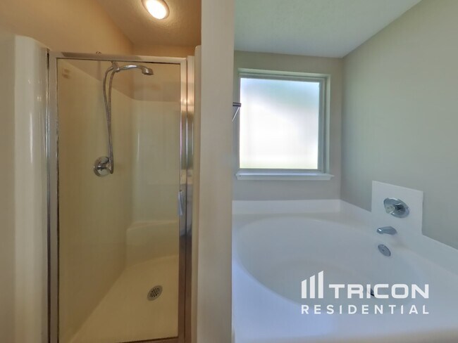 Building Photo - 5935 Laurenfield Dr