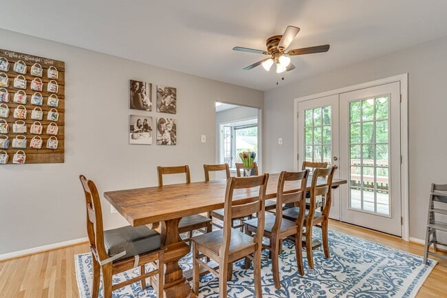 Building Photo - Spacious 4-bedroom home in West Springfield!