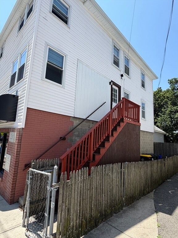 Building Photo - 210 Robeson St