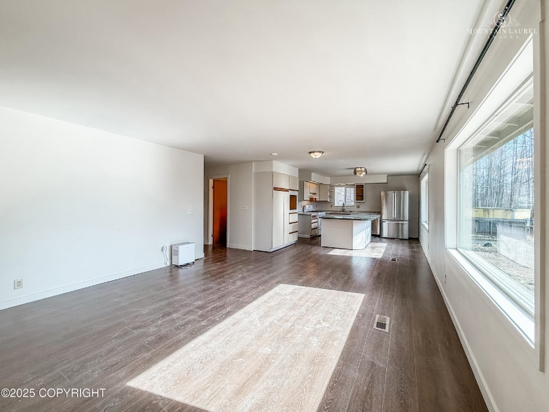 Building Photo - 8747 S Twilight Dr