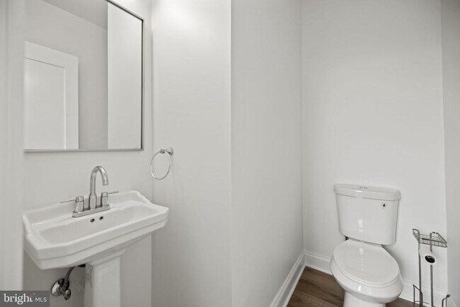 Building Photo - 4319 Harrison St NW