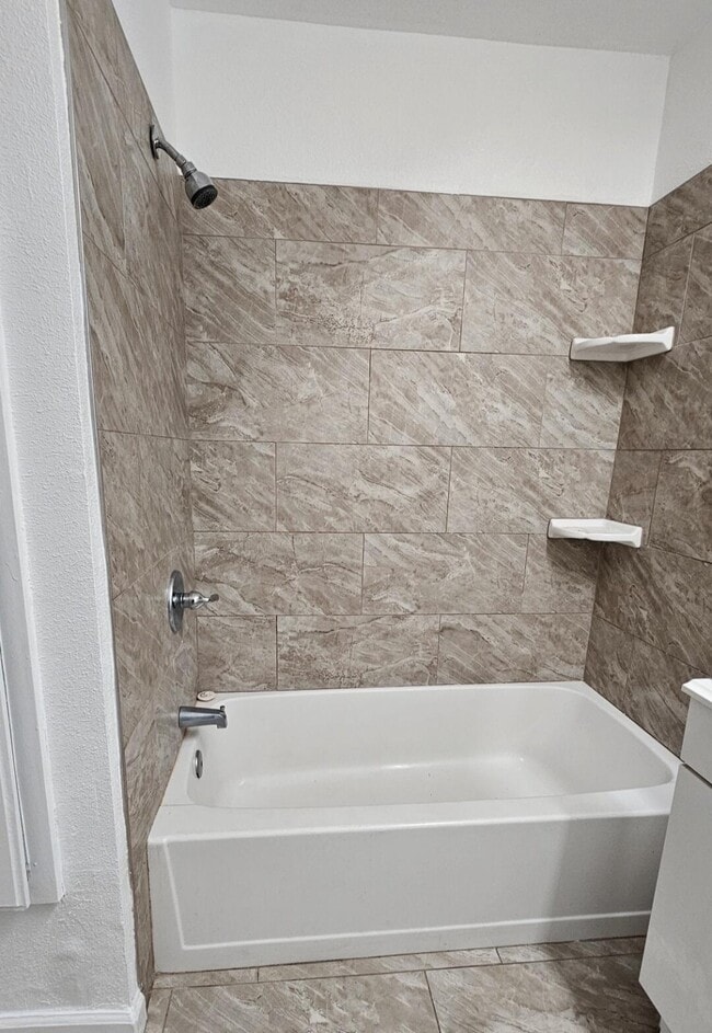 Building Photo - 43965 Towne St